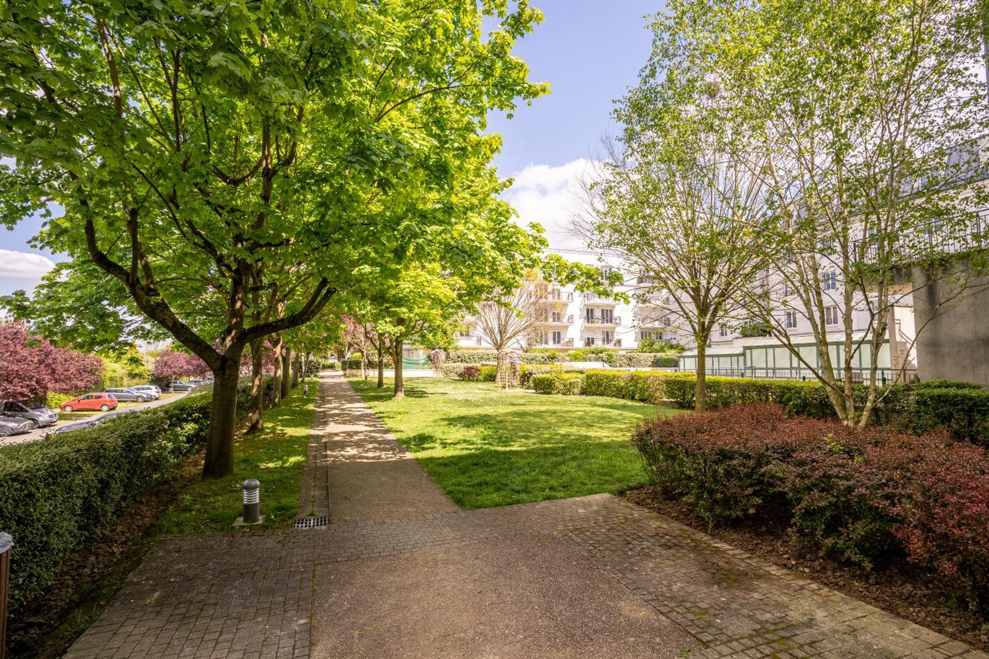 Apartamento Magic Garden 6 Personnes Parking Prive A 20M Du Rer Serris Exterior foto